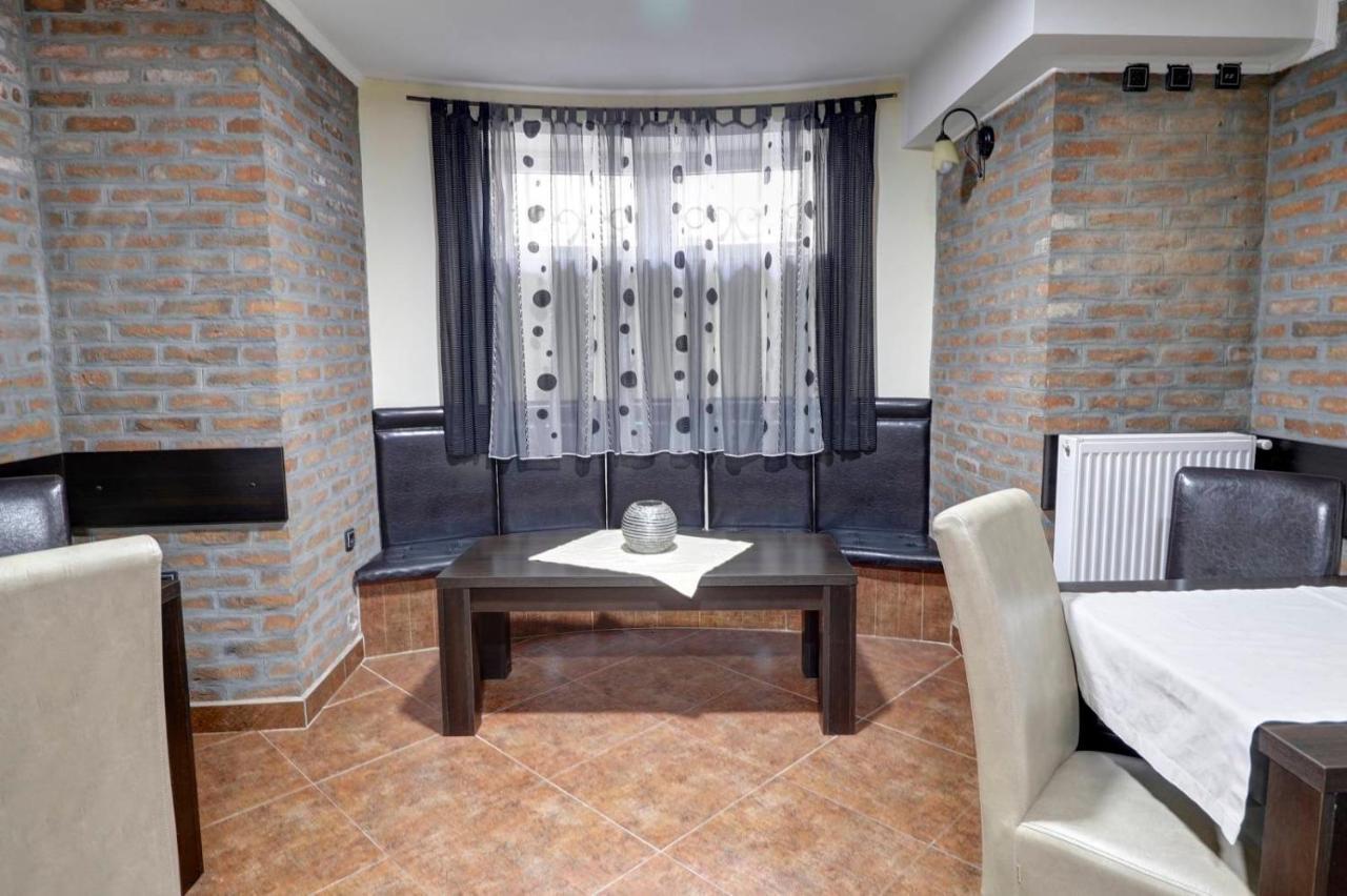 Hotel Perla Ldm Leskovac Leskovac  Eksteriør billede