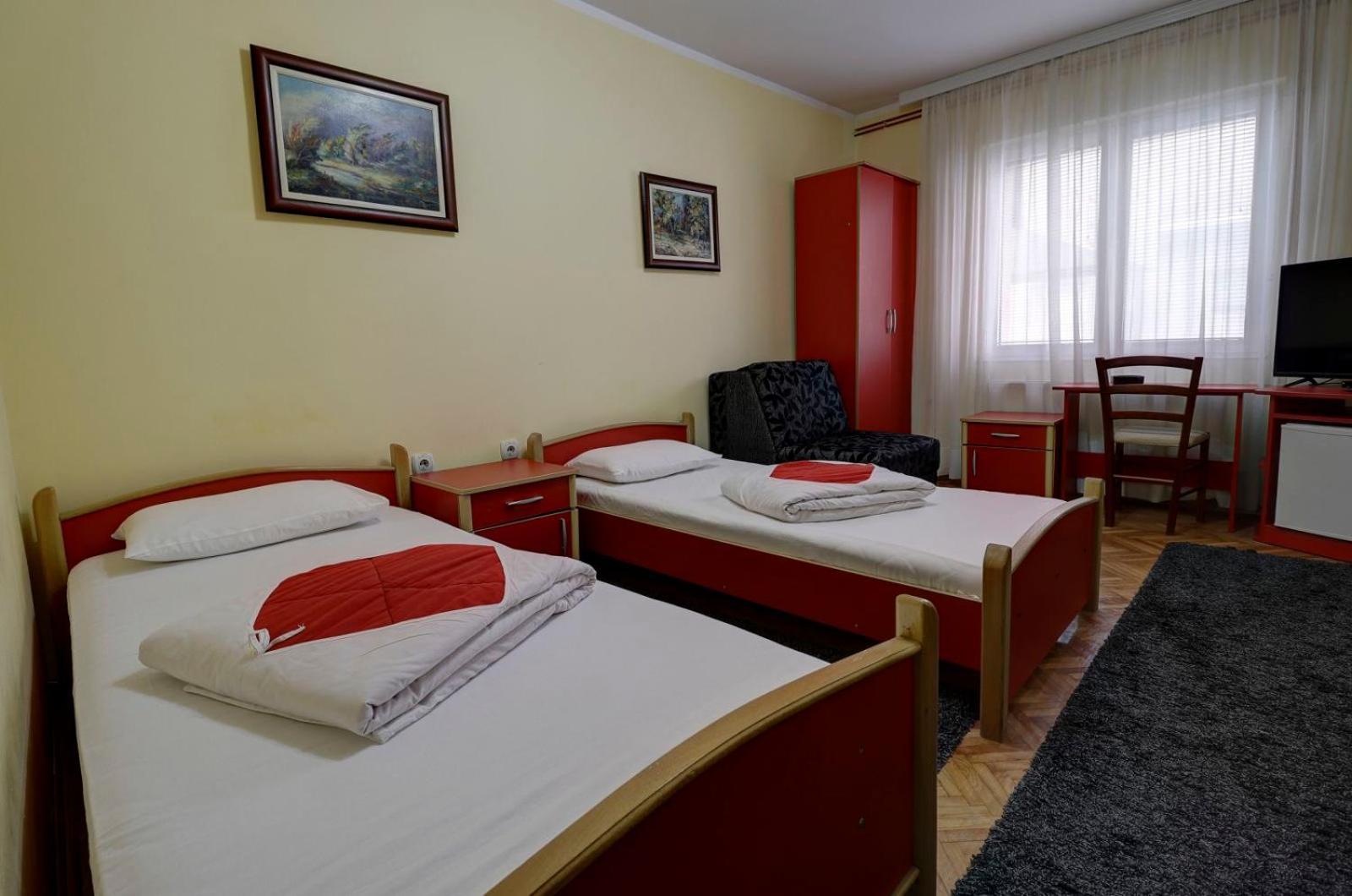 Hotel Perla Ldm Leskovac Leskovac  Eksteriør billede